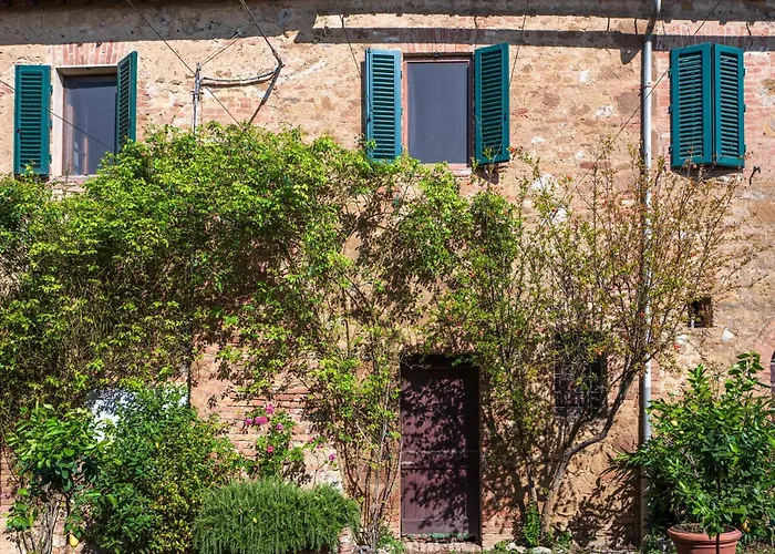 Casa Attilio Nyaraló *